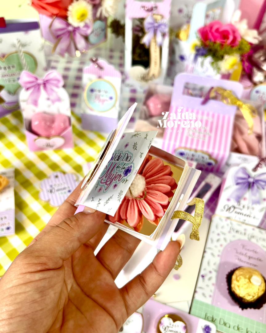 CAJA MINI LIBRO DÍA DE LA MUJER