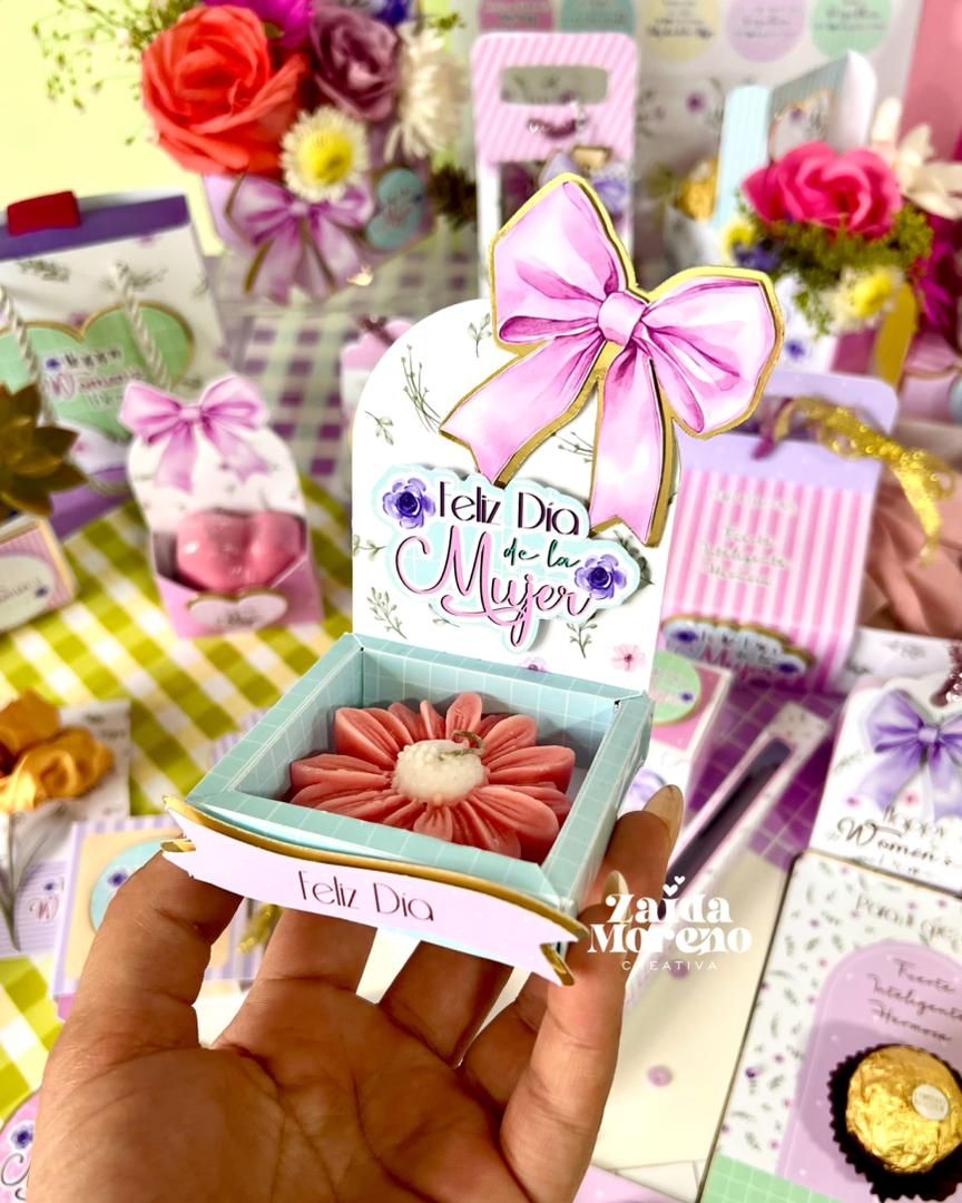 CAJA VELA DE FLOR DÍA DE LA MUJER
